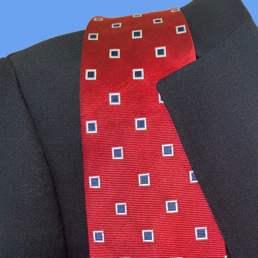 The most Awesome Brooks Brothers red tie EVER!